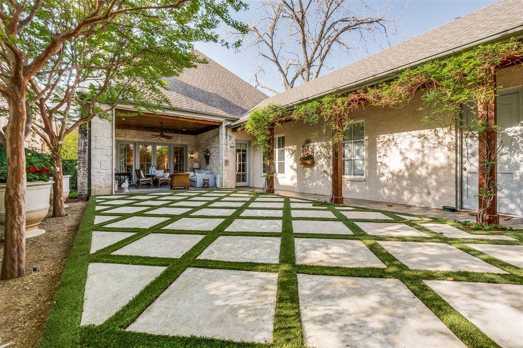 4327 Irving Avenue, Dallas, TX 75219 4327 Irving Avenue, Dallas, TX 75219