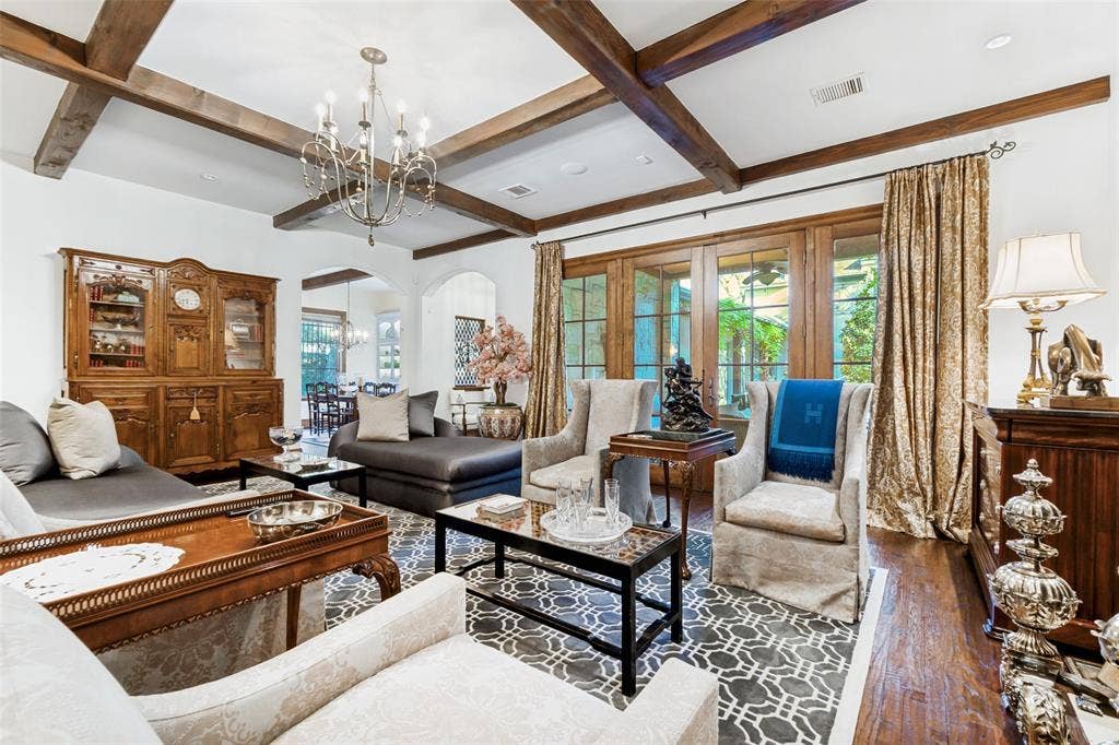 4327 Irving Avenue, Dallas, TX 75219 4327 Irving Avenue, Dallas, TX 75219