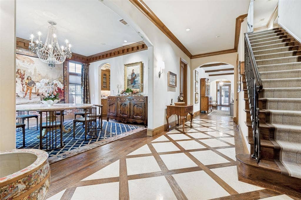 4327 Irving Avenue, Dallas, TX 75219 4327 Irving Avenue, Dallas, TX 75219