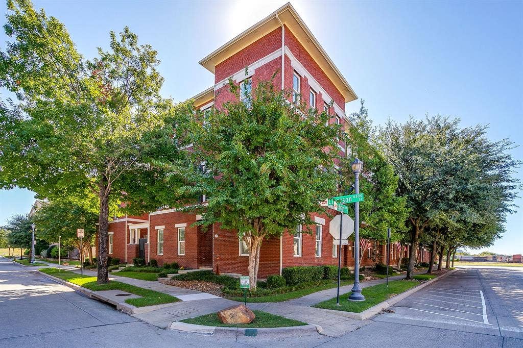 8274 Library Street, Frisco, TX 75034 8274 Library Street, Frisco, TX 75034