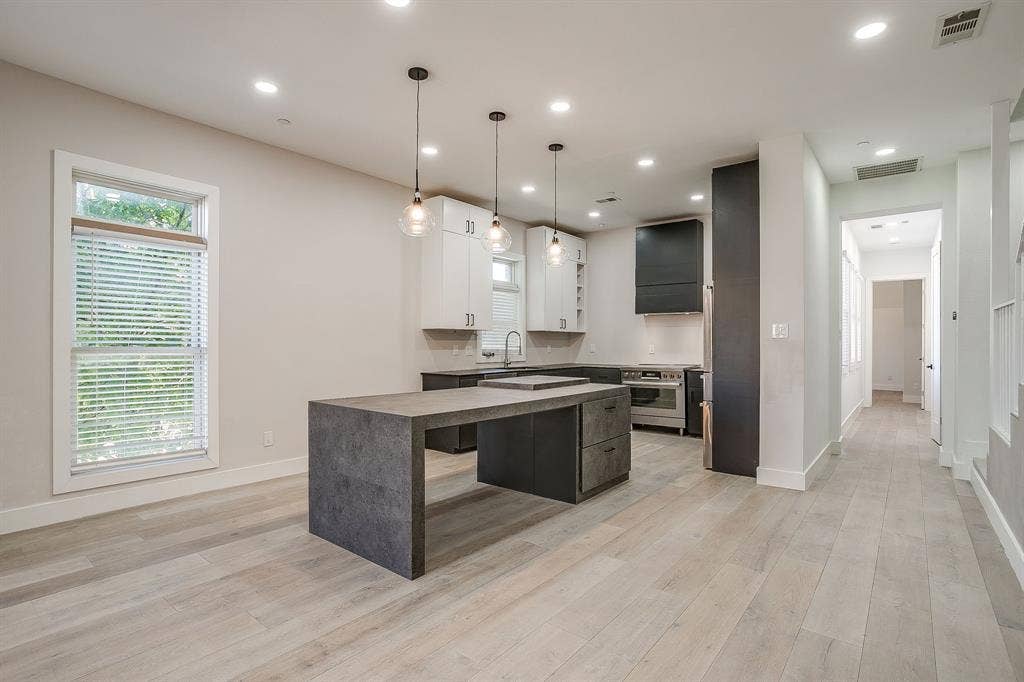 8274 Library Street, Frisco, TX 75034 8274 Library Street, Frisco, TX 75034