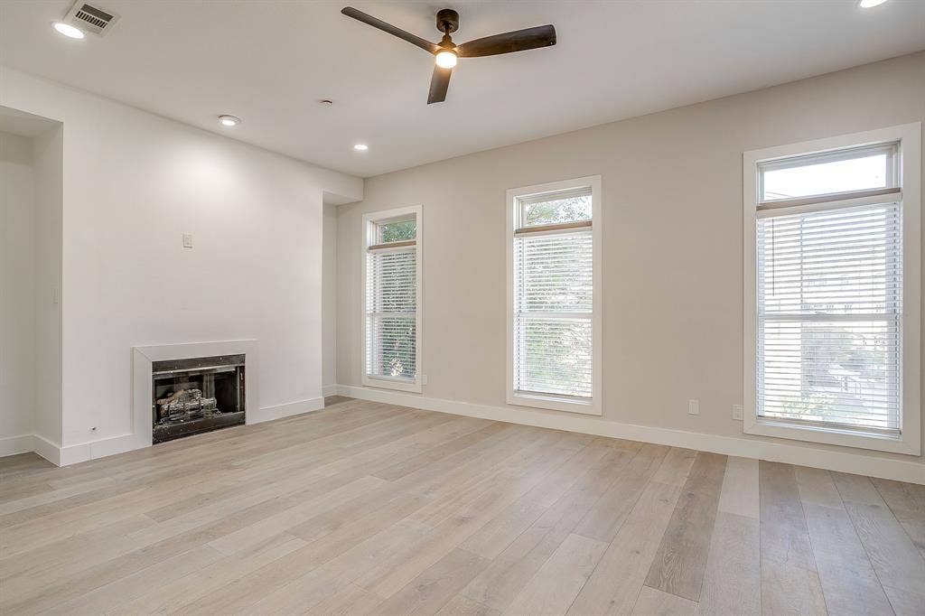 8274 Library Street, Frisco, TX 75034 8274 Library Street, Frisco, TX 75034