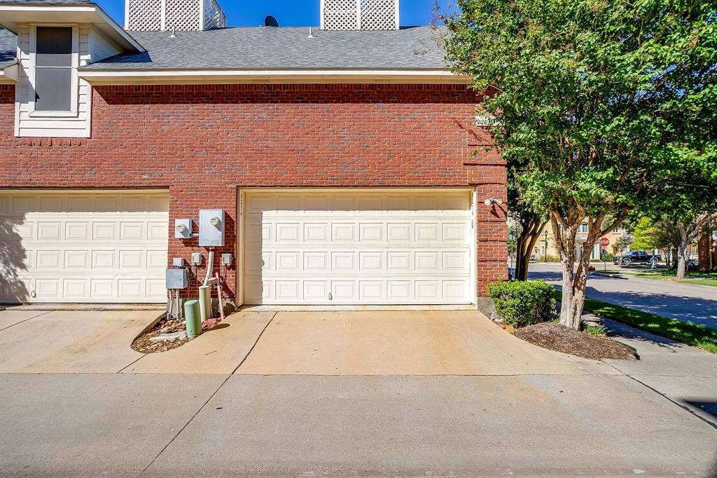 8274 Library Street, Frisco, TX 75034 8274 Library Street, Frisco, TX 75034