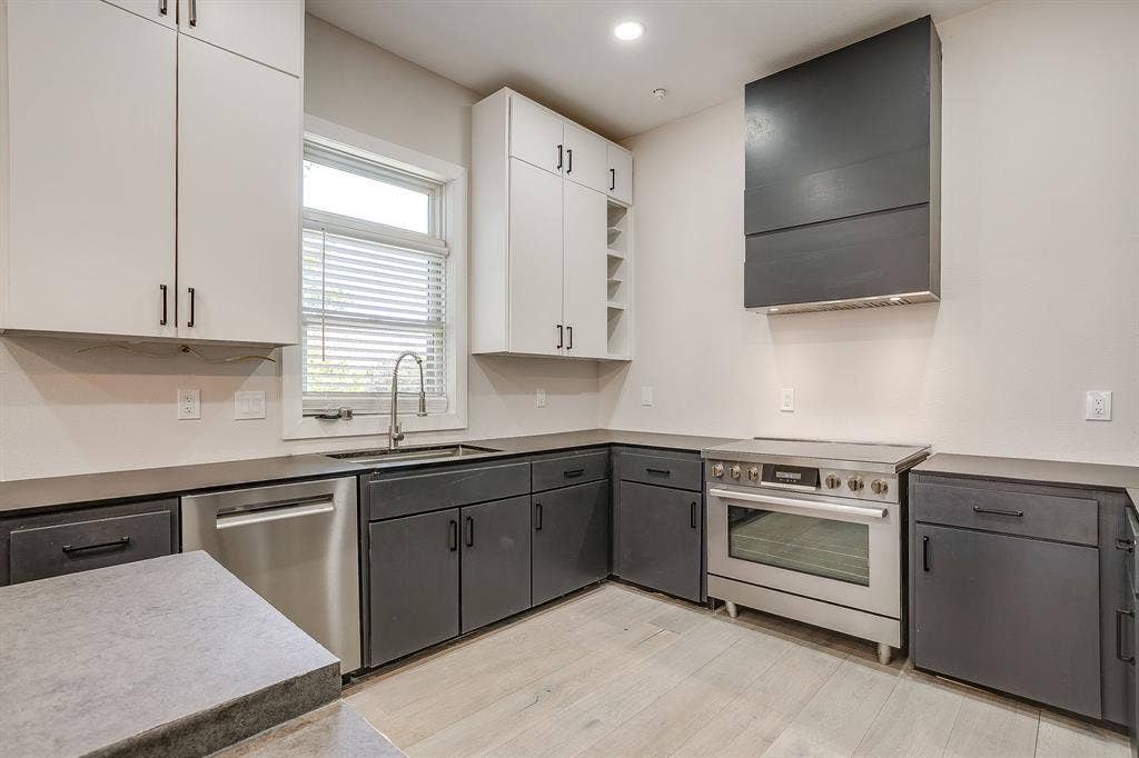 8274 Library Street, Frisco, TX 75034 8274 Library Street, Frisco, TX 75034