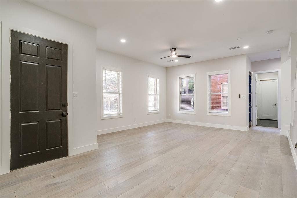 8274 Library Street, Frisco, TX 75034 8274 Library Street, Frisco, TX 75034