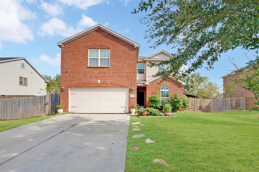 Property photo for 9607 Windridge Way, Dallas, TX