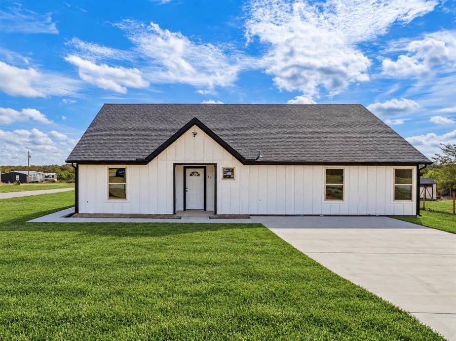 Property photo for 182 Brookview Drive, Bridgeport, TX
