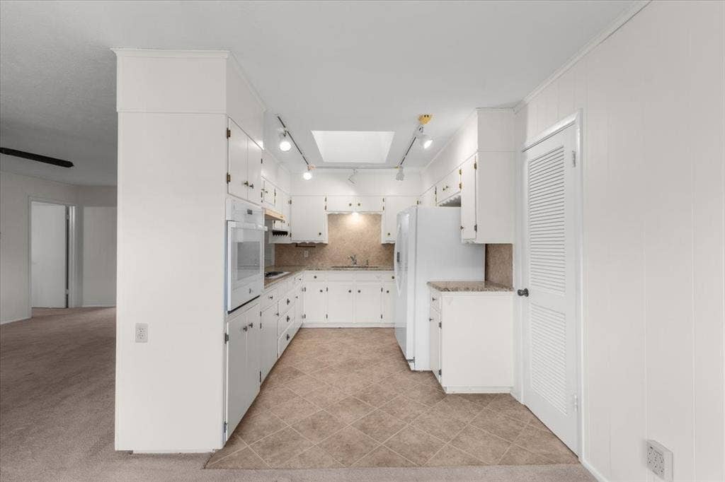 8933 Kincaid Drive, Benbrook, TX 76116 8933 Kincaid Drive, Benbrook, TX 76116