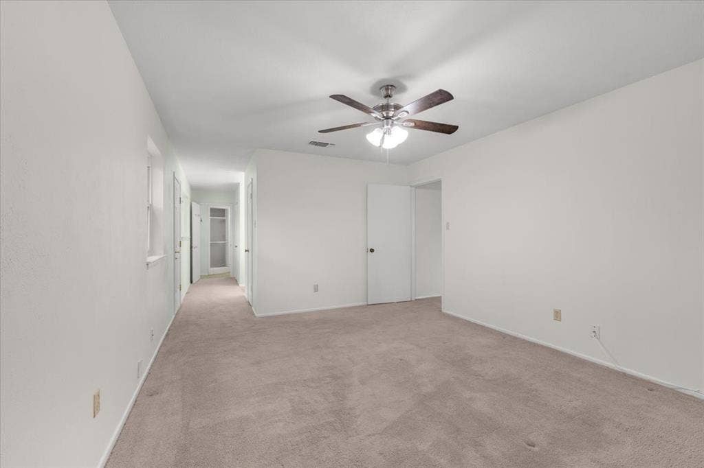 8933 Kincaid Drive, Benbrook, TX 76116 8933 Kincaid Drive, Benbrook, TX 76116