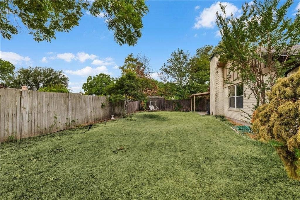 8933 Kincaid Drive, Benbrook, TX 76116 8933 Kincaid Drive, Benbrook, TX 76116