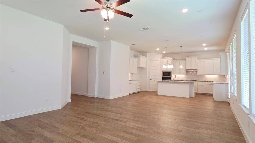 7703 Coronado Drive, Rowlett, TX 75088 7703 Coronado Drive, Rowlett, TX 75088