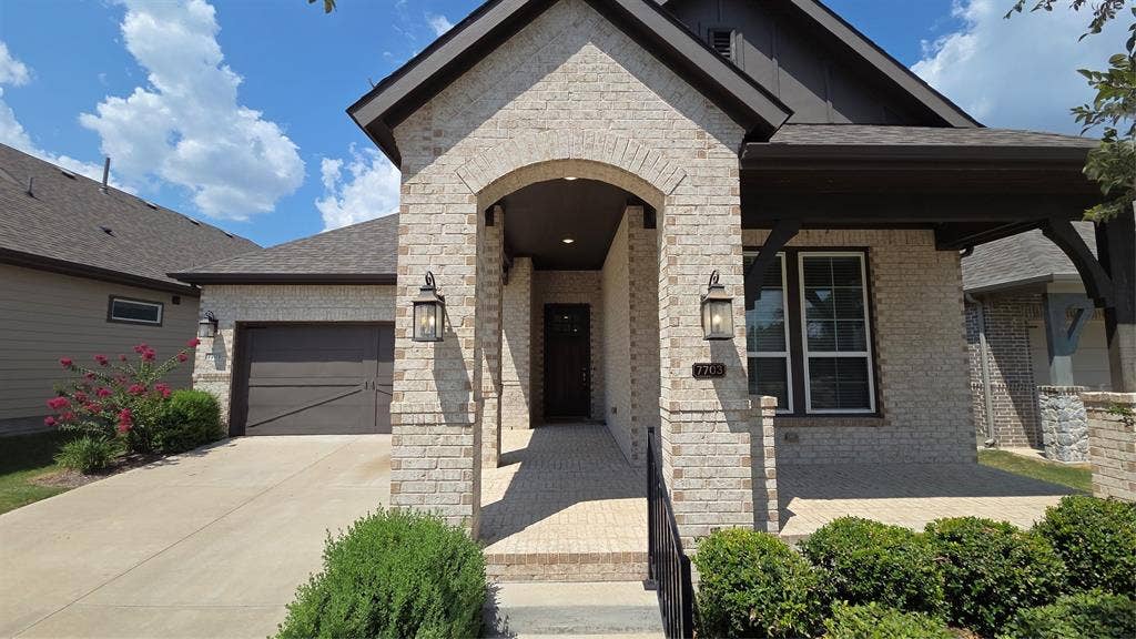 7703 Coronado Drive, Rowlett, TX 75088 7703 Coronado Drive, Rowlett, TX 75088