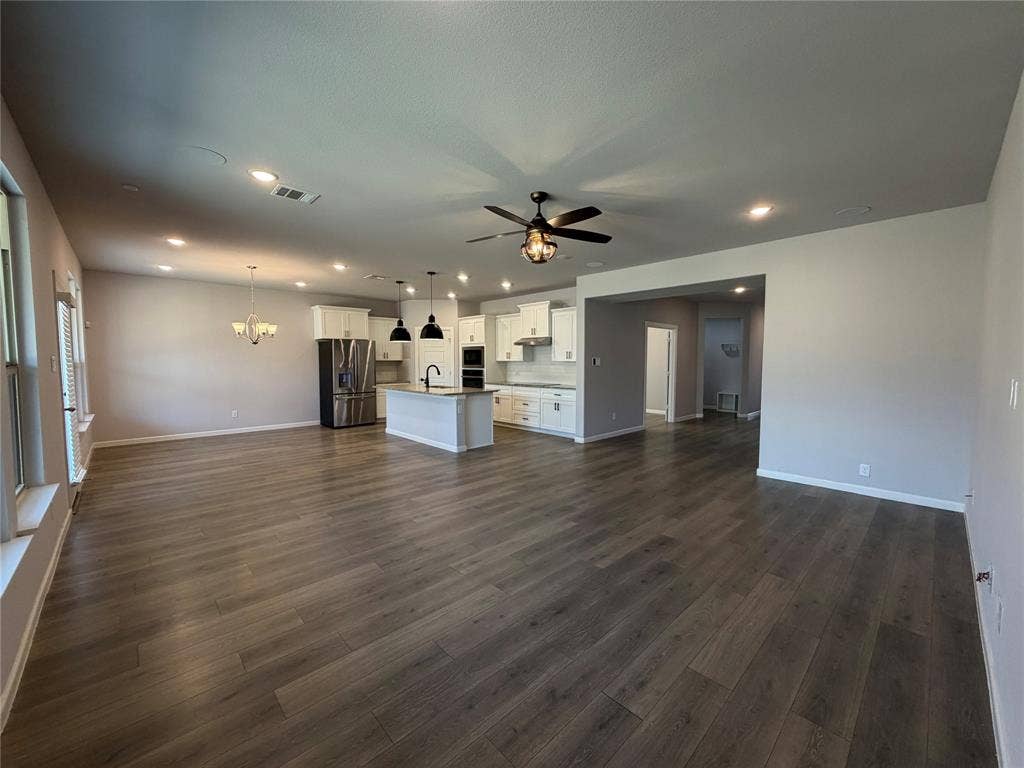 5417 Highview Court, Haltom City, TX 76137 5417 Highview Court, Haltom City, TX 76137