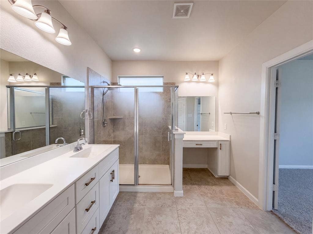 5417 Highview Court, Haltom City, TX 76137 5417 Highview Court, Haltom City, TX 76137