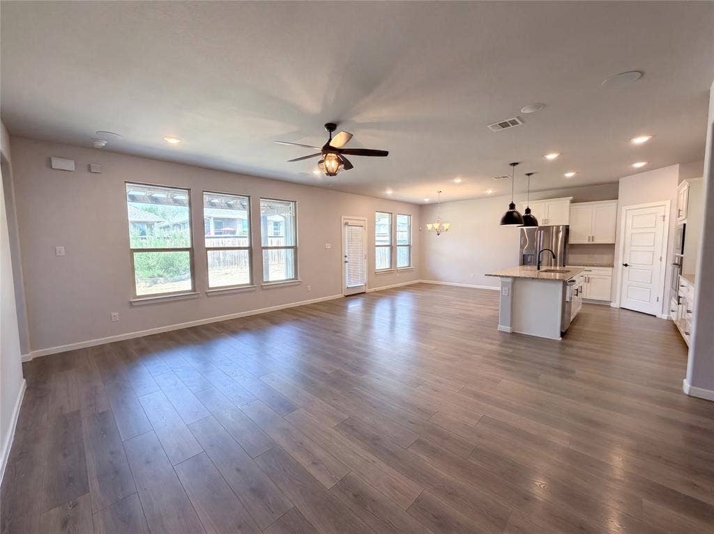 5417 Highview Court, Haltom City, TX 76137 5417 Highview Court, Haltom City, TX 76137