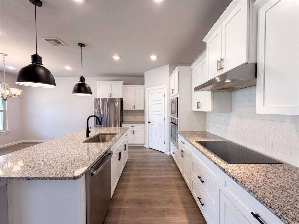 5417 Highview Court, Haltom City, TX 76137 5417 Highview Court, Haltom City, TX 76137