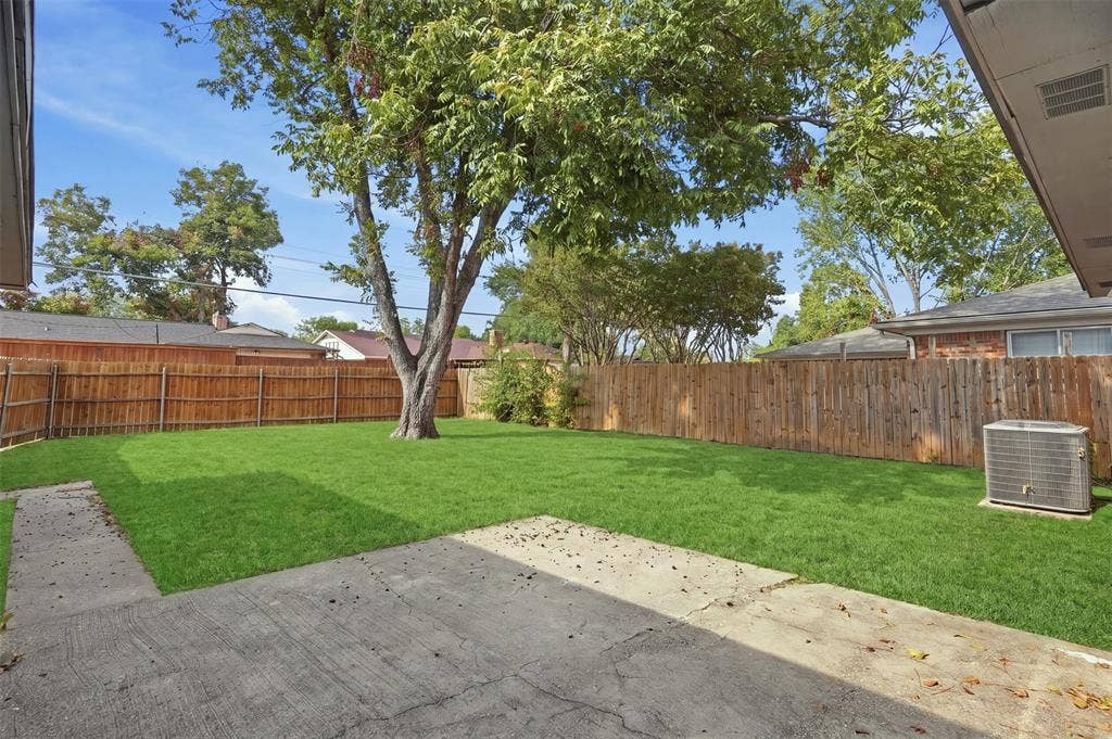 5221 Elkridge Drive, Dallas, TX 75227 Patio area off the fenced backyard