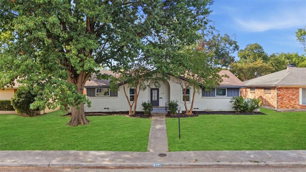 5221 Elkridge Drive, Dallas, TX 75227 Welcome to 5221 Elkridge!