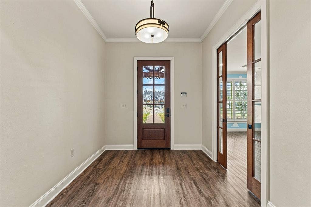 11003 Denali Drive, Woodway, TX 76712 Front entry with office directly to left upon entry