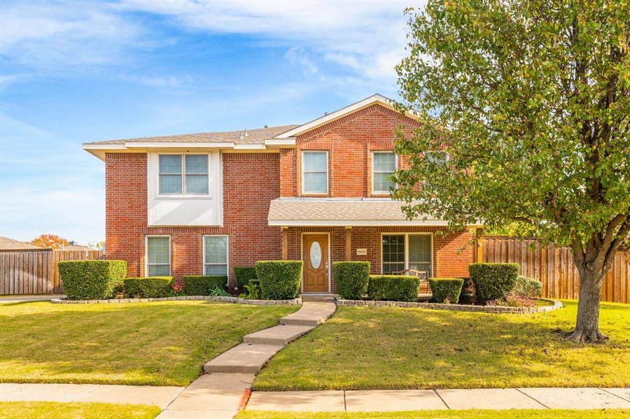 Property photo for 1000 Desperado Drive, Murphy, TX