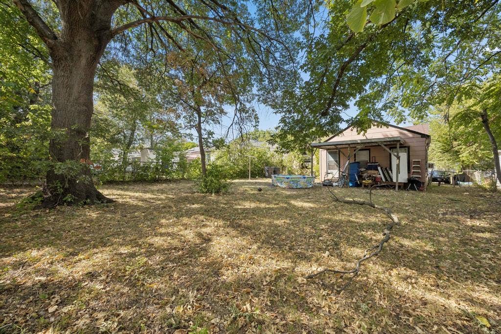 2928 Aster Street, Dallas, TX 75211 2928 Aster Street, Dallas, TX 75211