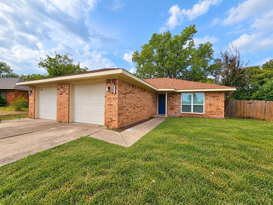 Property photo for 5312 Brookhollow Drive, Sachse, TX