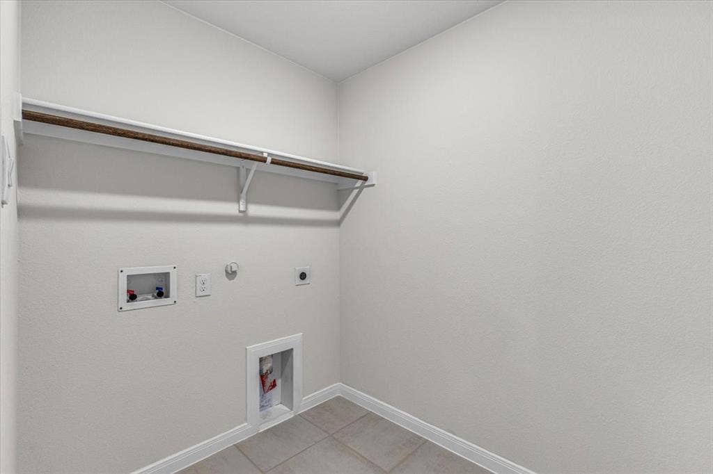 108 Timber Drive, Caddo Mills, TX 75135 Full size laundry room