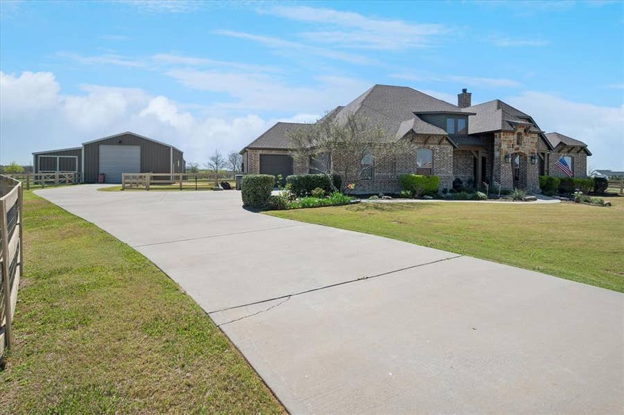 Property photo for 4076 Preston Lakes Circle, Celina, TX