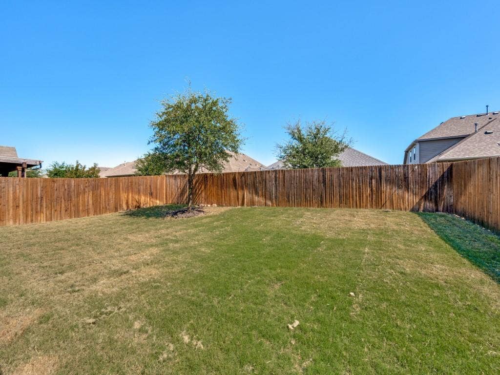4501 Lakeview Drive, Frisco, TX 75036 4501 Lakeview Drive, Frisco, TX 75036
