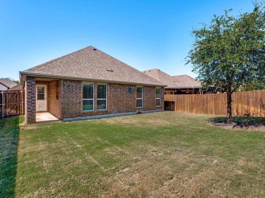 4501 Lakeview Drive, Frisco, TX 75036 4501 Lakeview Drive, Frisco, TX 75036