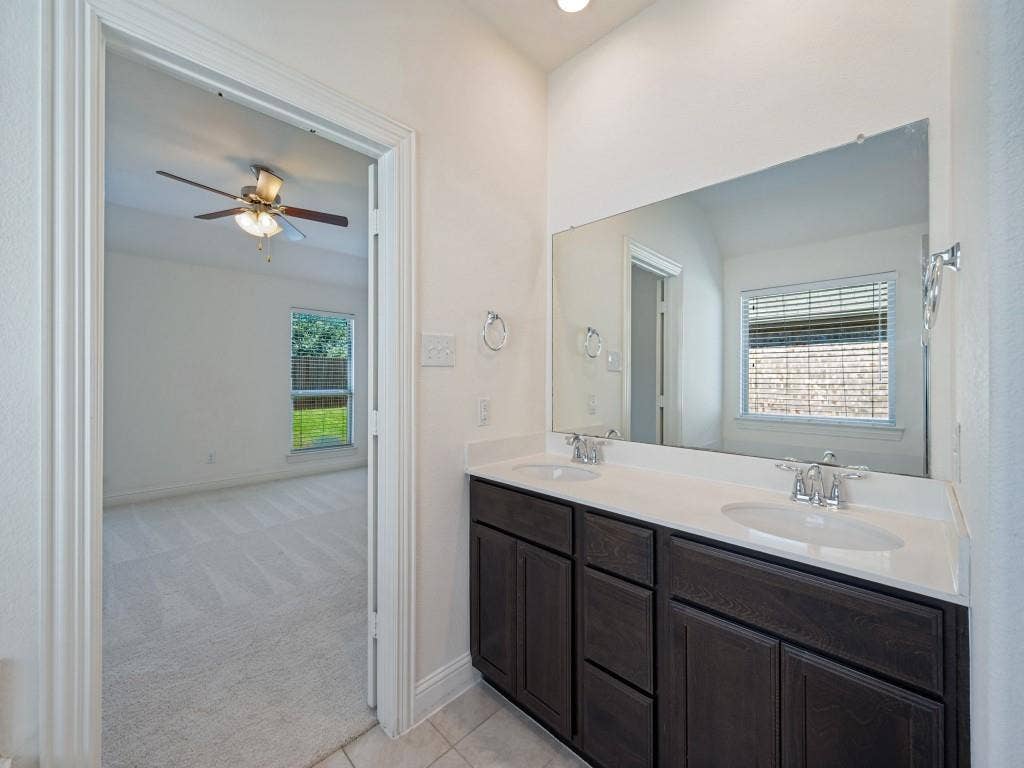 4501 Lakeview Drive, Frisco, TX 75036 4501 Lakeview Drive, Frisco, TX 75036