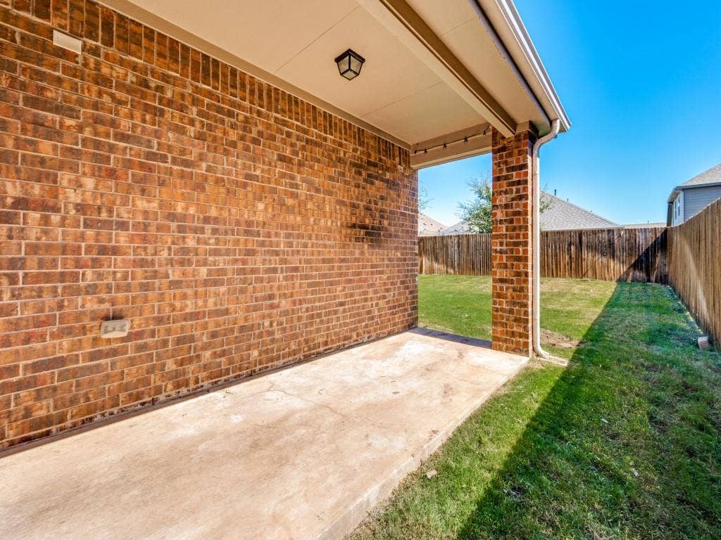 4501 Lakeview Drive, Frisco, TX 75036 4501 Lakeview Drive, Frisco, TX 75036