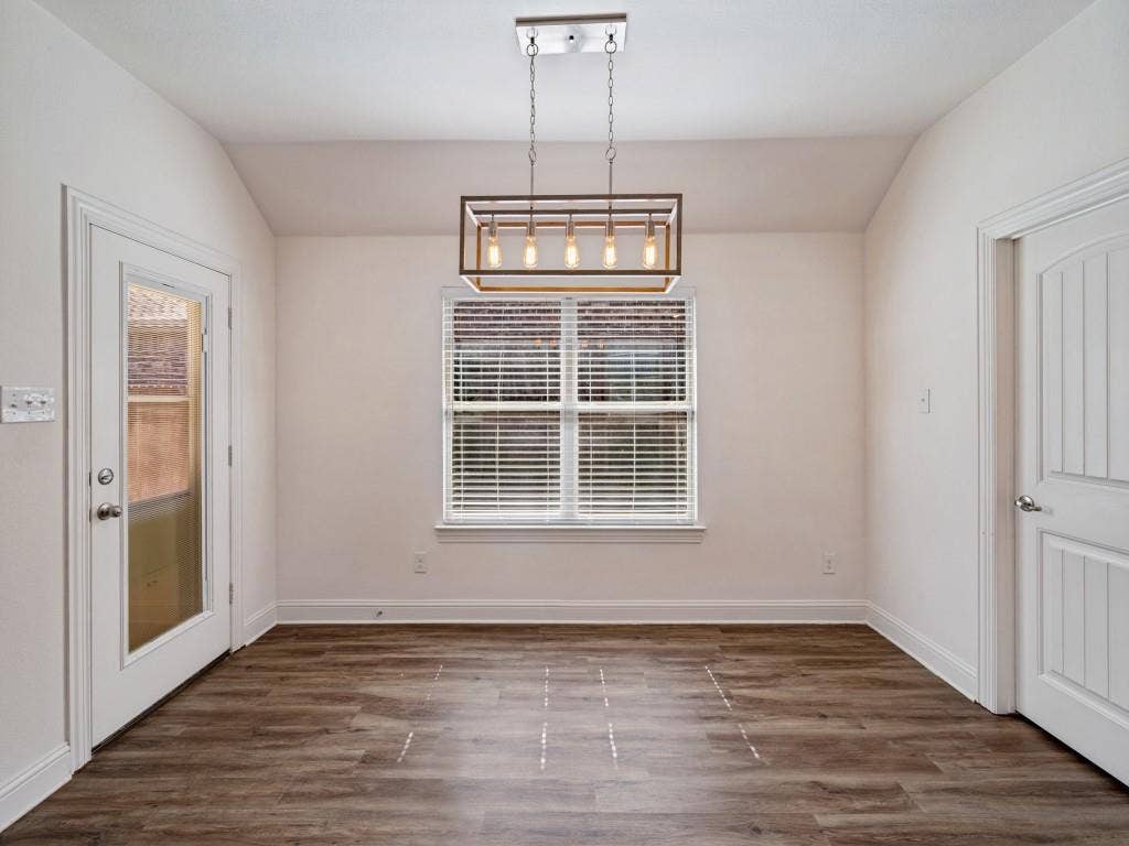 4501 Lakeview Drive, Frisco, TX 75036 4501 Lakeview Drive, Frisco, TX 75036