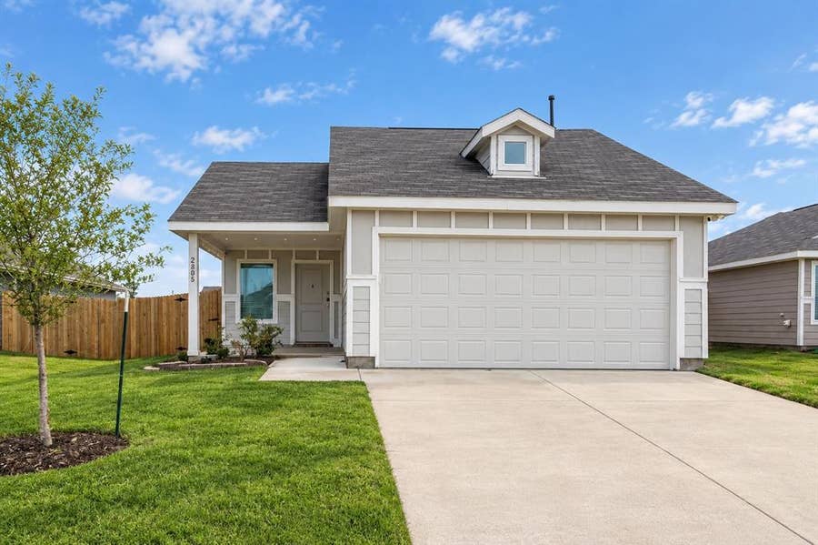 Property photo for 2808 Slatewood Drive, Fort Worth, TX