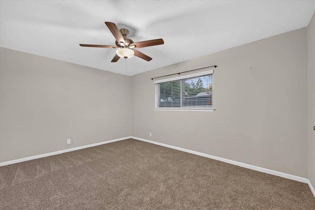 844 Woodcrest Drive, Hurst, TX 76053 844 Woodcrest Drive, Hurst, TX 76053