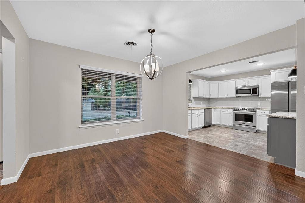 844 Woodcrest Drive, Hurst, TX 76053 844 Woodcrest Drive, Hurst, TX 76053