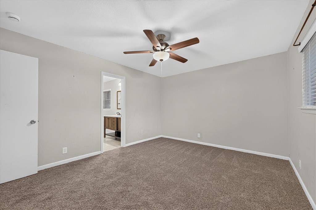 844 Woodcrest Drive, Hurst, TX 76053 844 Woodcrest Drive, Hurst, TX 76053