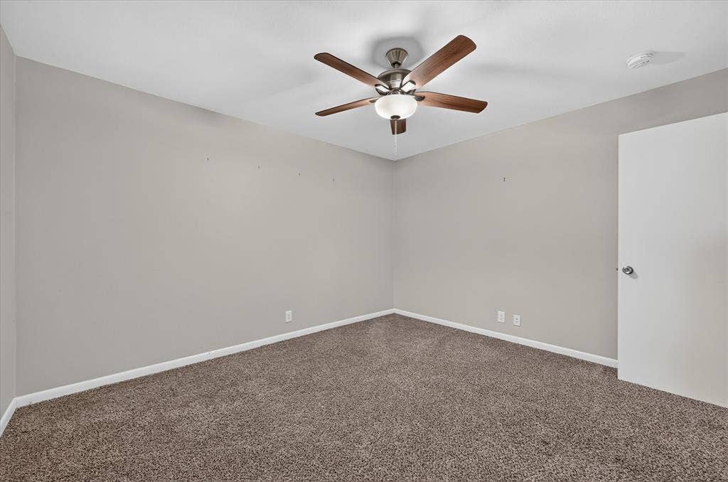 844 Woodcrest Drive, Hurst, TX 76053 844 Woodcrest Drive, Hurst, TX 76053
