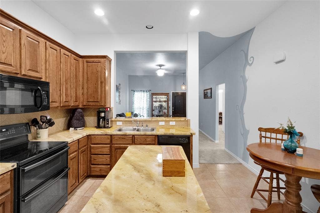 2127 Colby Lane, Wylie, TX 75098 2127 Colby Lane, Wylie, TX 75098