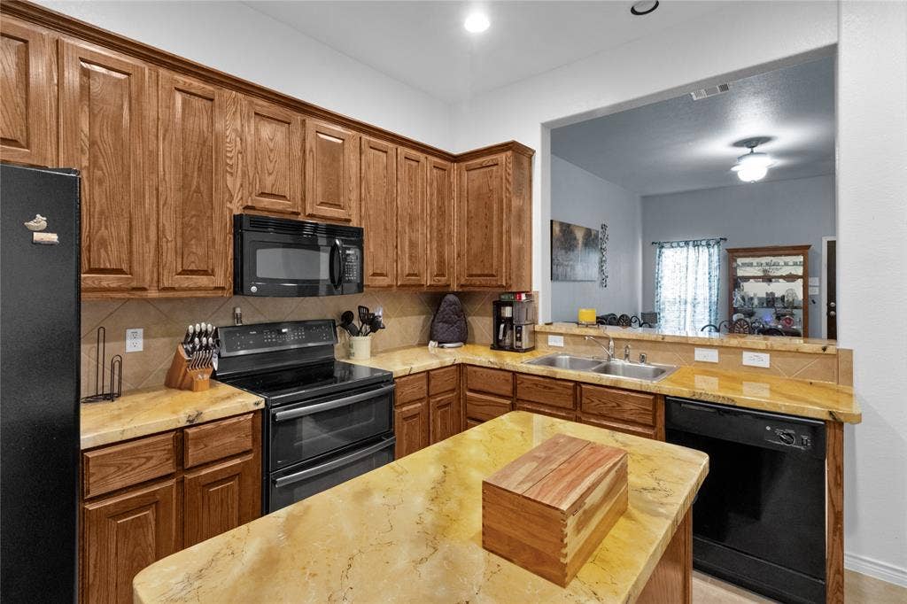 2127 Colby Lane, Wylie, TX 75098 2127 Colby Lane, Wylie, TX 75098