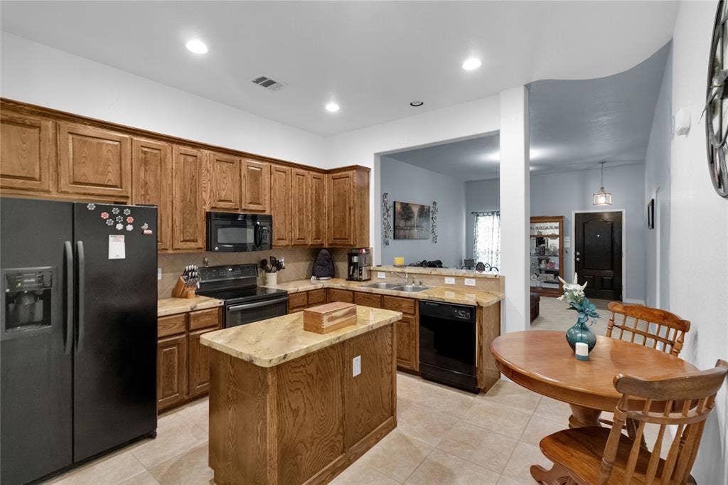 2127 Colby Lane, Wylie, TX 75098 2127 Colby Lane, Wylie, TX 75098