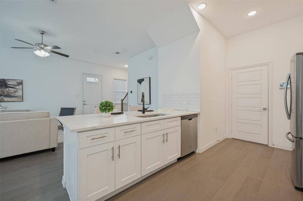2008 Bethlehem Street, Irving, TX 75061 2008 Bethlehem Street, Irving, TX 75061