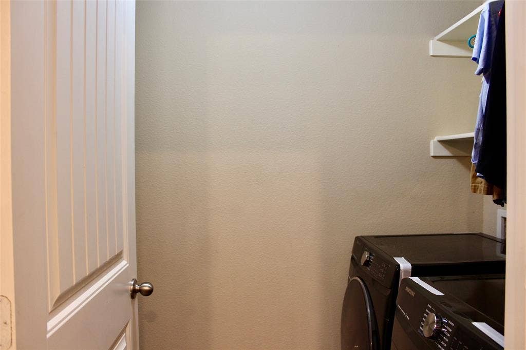 1699 Eagle River Trail, Lancaster, TX 75146