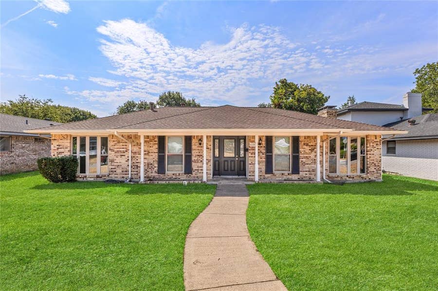 Property photo for 610 Flamingo Way, Duncanville, TX