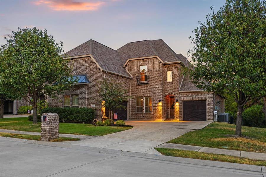 Property photo for 665 York Drive, Rockwall, TX