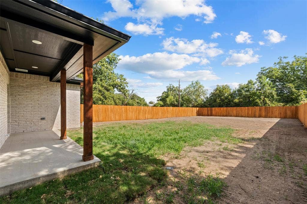 1115 Campbelton, Waco, TX 76705 1115 Campbelton, Waco, TX 76705