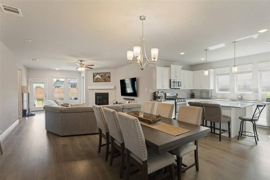 Property photo for 10928 Phelps Way, Fort Worth, TX
