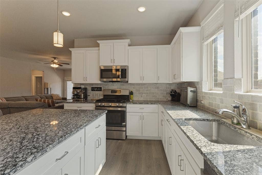 10928 Phelps Way, Fort Worth, TX 76244