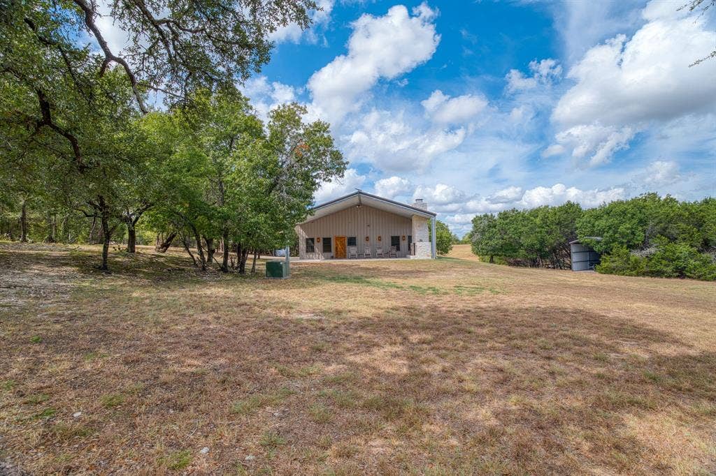 400 Hali Brooke Drive, China Spring, TX 76633 400 Hali Brooke Drive, China Spring, TX 76633