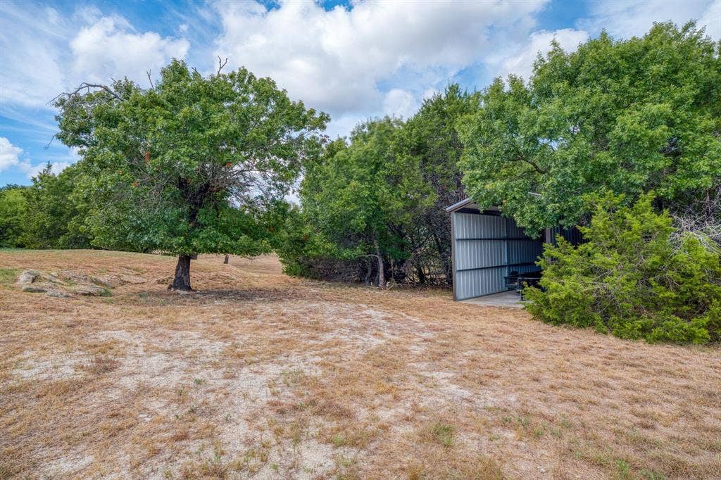 400 Hali Brooke Drive, China Spring, TX 76633 400 Hali Brooke Drive, China Spring, TX 76633